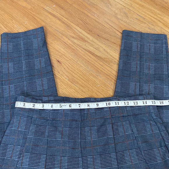 Jones New York Pull On Pants - Picture 5 of 7